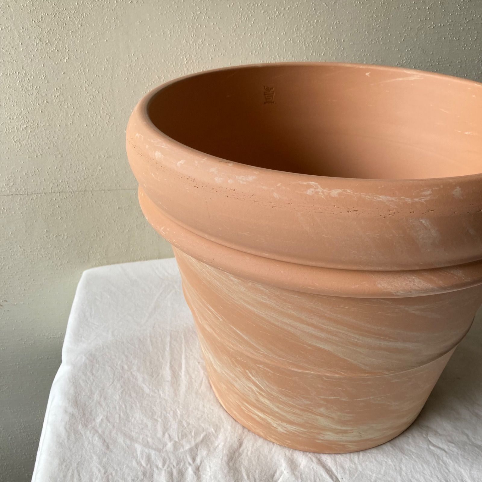 テラコッタ鉢 ドイツ製 皿付き 送料込み 素焼鉢 テラコッタ鉢」の人気