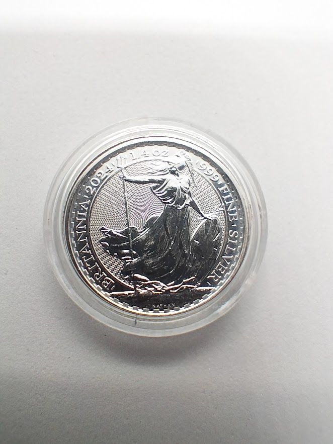 31.1グラム 2024年 (新品) イギリス「ブリタニア」純銀 1オンス