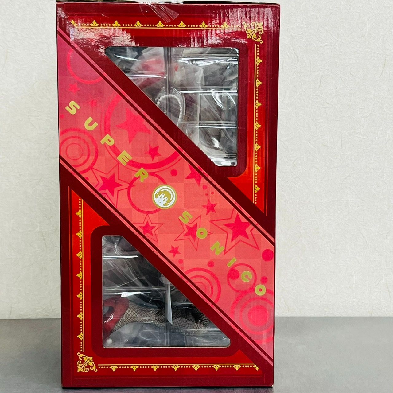 FREEing☆すーぱーそに子 サンタver. 1/4 フィギュア Amazon | NITRO SUPER SONIC すーぱーそに子 サンタVer. (1/4スケール