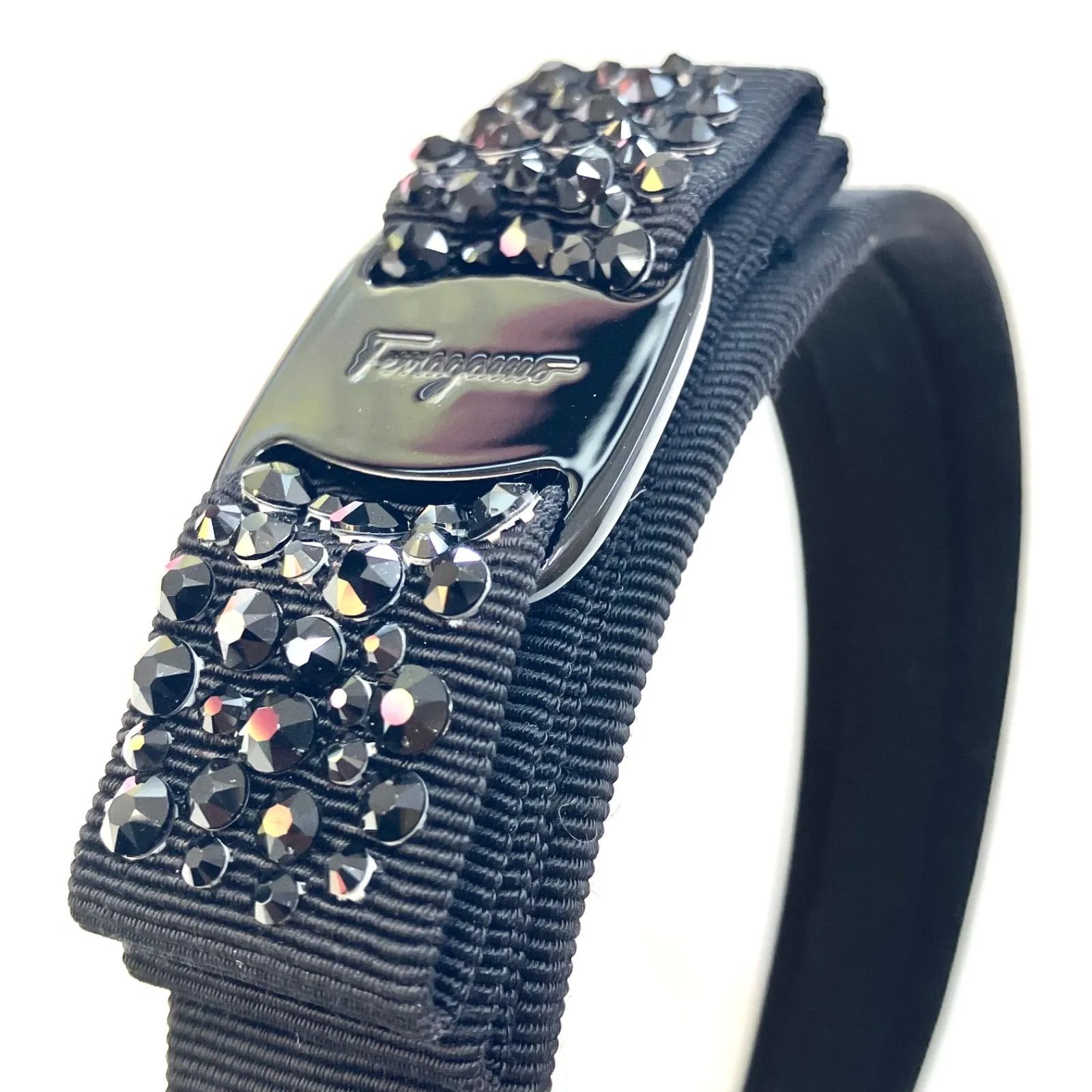 美品 かわいい】 フェラガモ⭐️カチューシャ ブラック クリスタル