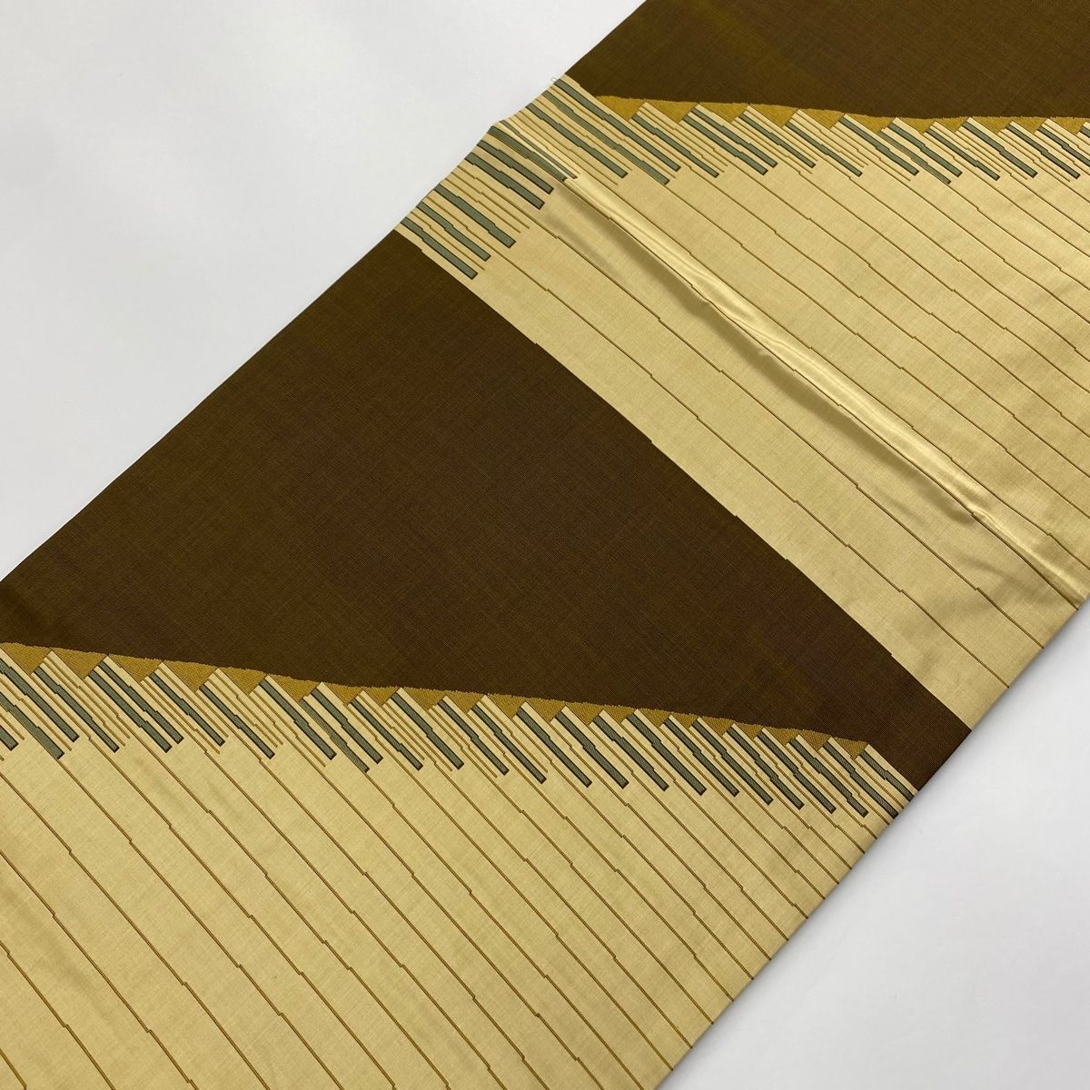 袋帯 美品 名品 縞 幾何学 金糸 金色 全通 正絹 中古 袋帯 名品 やまと 縞 幾何学 金糸 茶色 全通 正絹 中古 袋帯 美品 秀