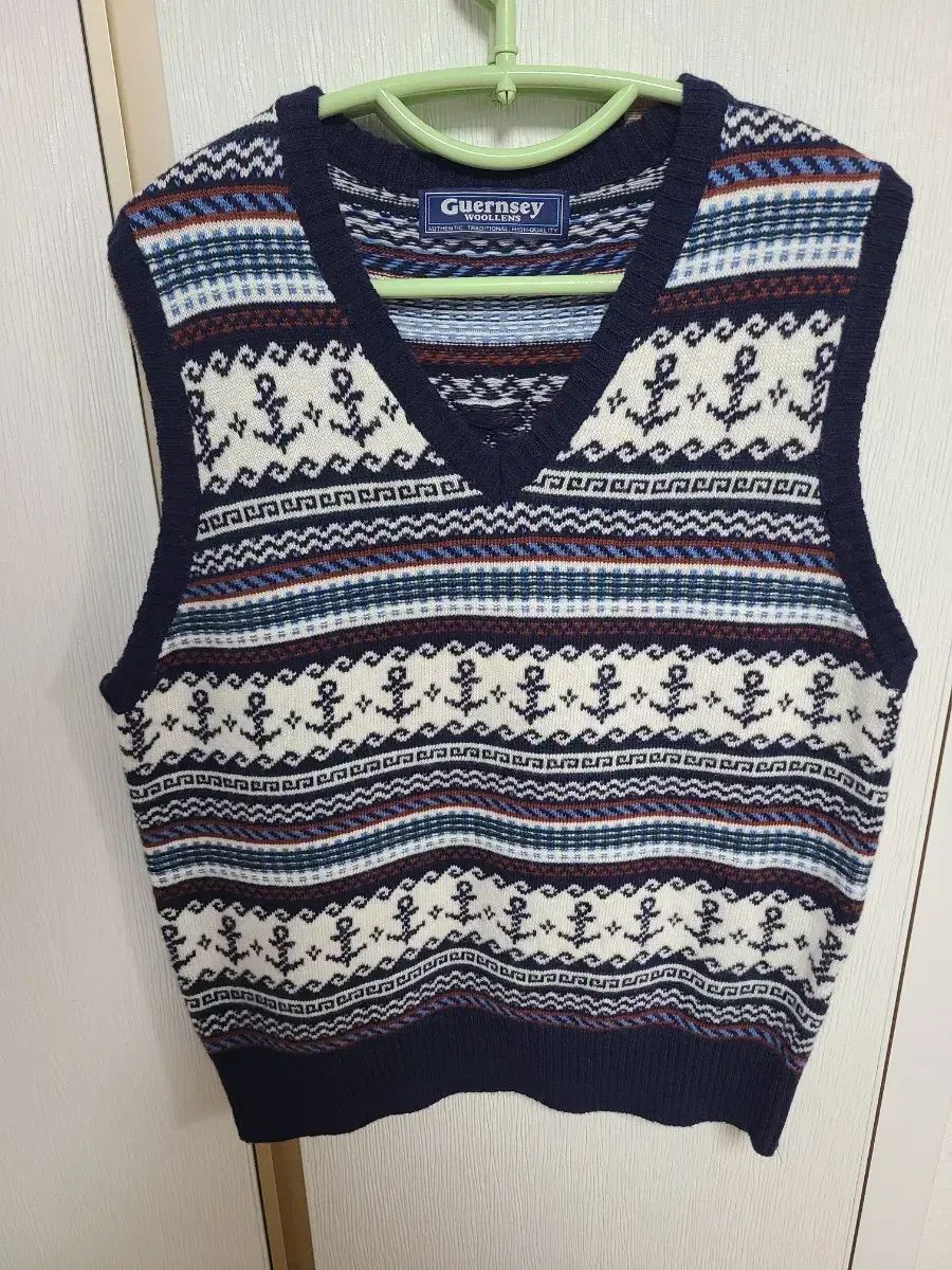Guernsey Woollens(ガンジーウーレンズ) メリノ ウール フェアアイル ニット セーター ベスト M ネイビー