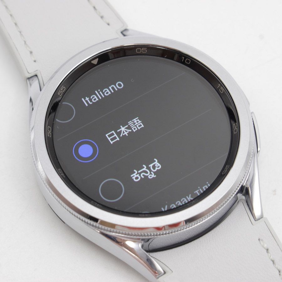 美品】SAMSUNG Galaxy Watch6 Classic 43mm SM-R950NZSAXJP シルバー