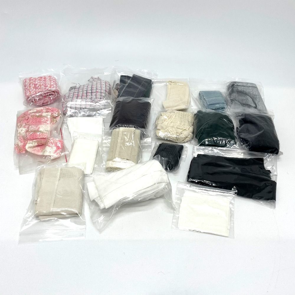 シャネル CC ココマーク ボタンセット ハギレ山 アウターその他 - メルカリ 