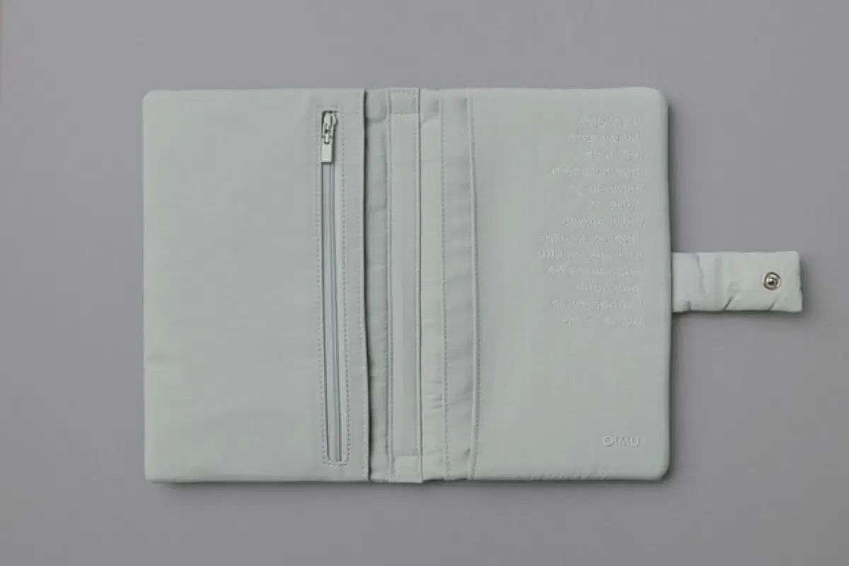 ブックカバー 本