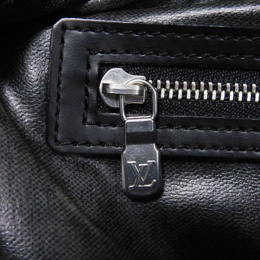 VUITTON ルイ