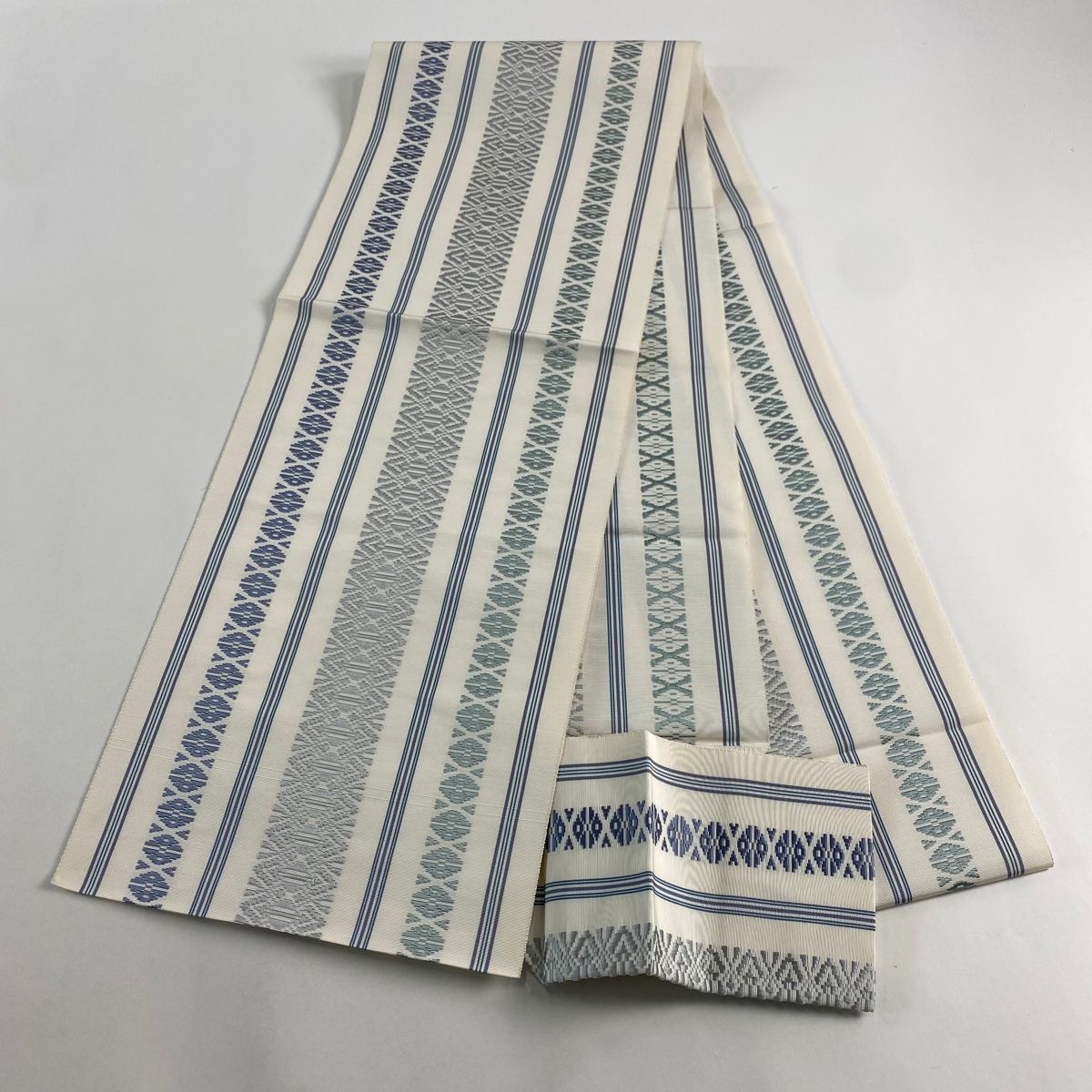 名古屋帯 美品 名品 やまと 八寸名古屋帯 松葉仕立て 献上柄