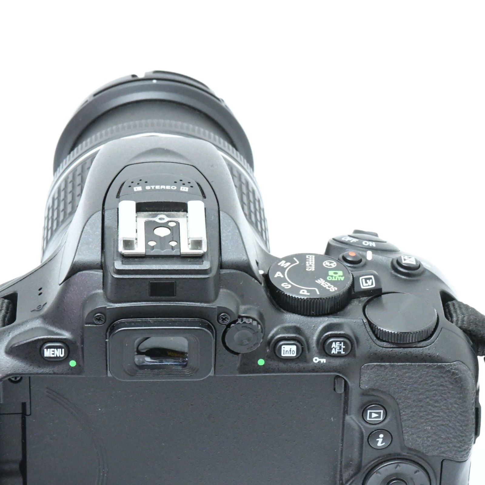 ダブルズームキット】Nikon D5600 ダブルズームキット Wi-Fi内蔵＊高 
