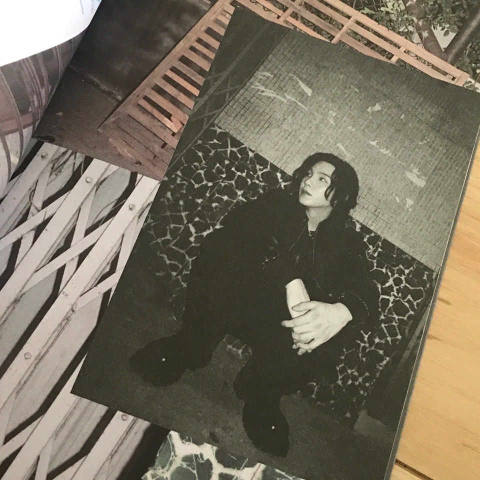 Agust D(SUGA) 直筆サイン「D-DAY」VERSION 02 CD - メルカリ