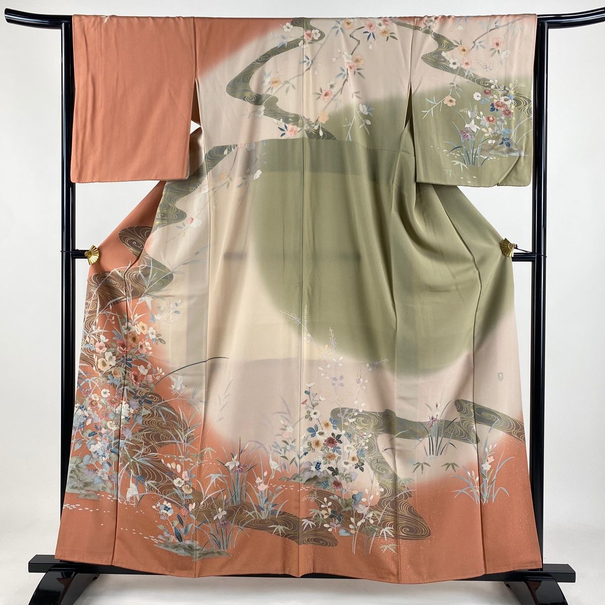 訪問着 身丈159.5cm 裄丈64cm M 袷 落款 草花 流水 金彩 ぼかし サーモンピンク 正絹 秀品