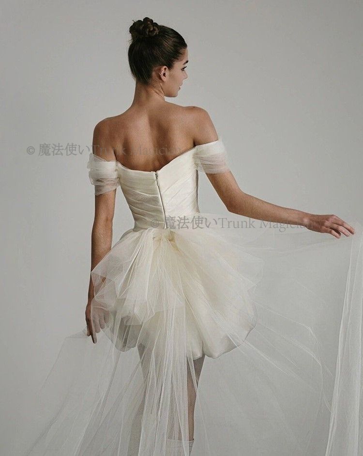 オフショルダー