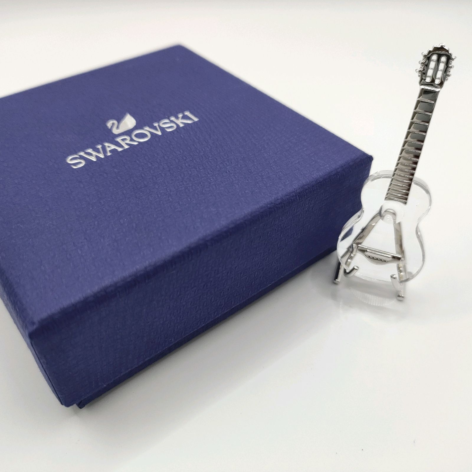 オリバーウェーバー　スワロフスキー　クリスタル　ギター　置物　芸術　オーストリア SWAROVSKI スワロフスキー クリスタル ギター ミニチュア おしゃれ