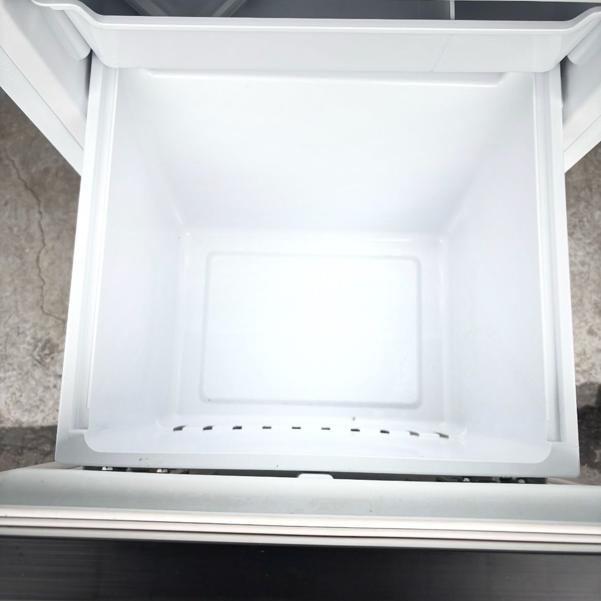 REGASTOCK川崎店】Hisense ハイセンス ノンフロン冷凍冷蔵庫 HR-D1304