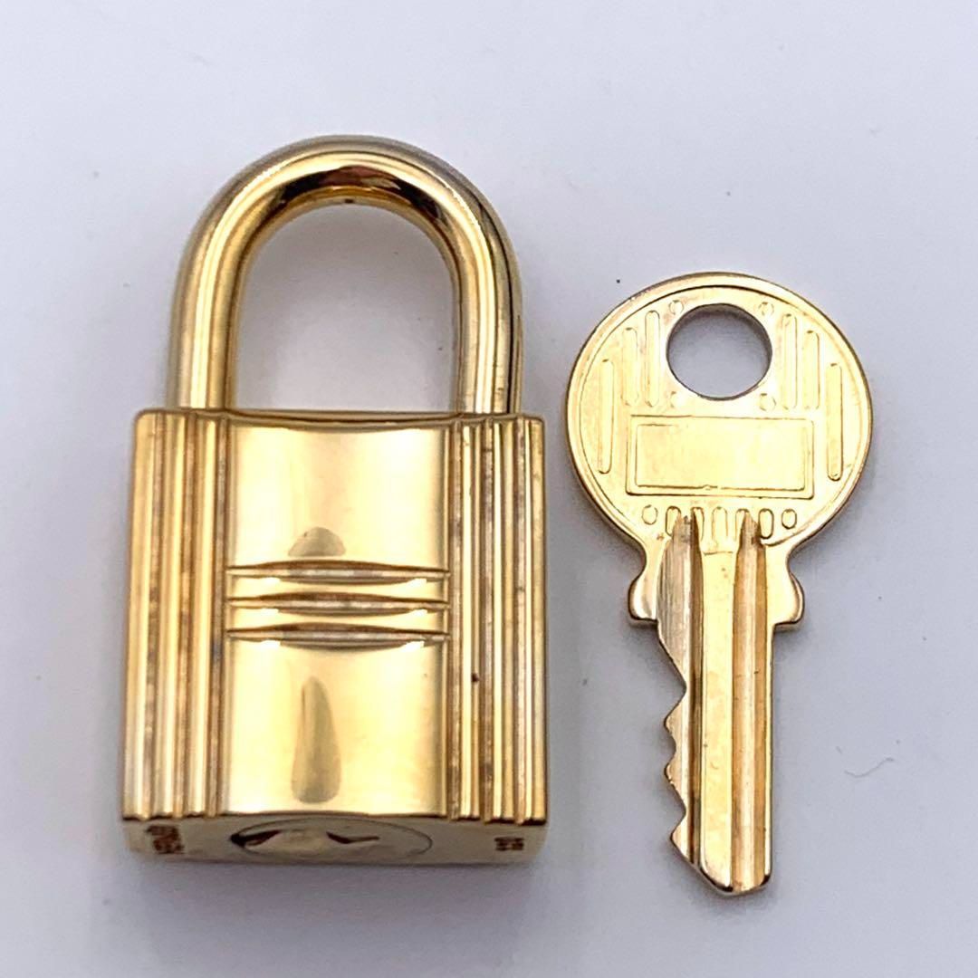 HERMES エルメス カデナ No.50 50番 鍵付き