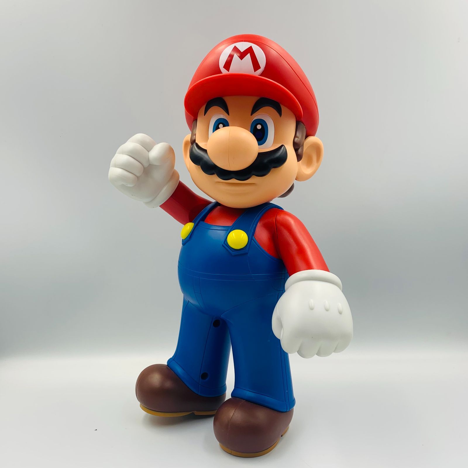 スーパーマリオ ビッグアクションフィギュア マリオ - メルカリ