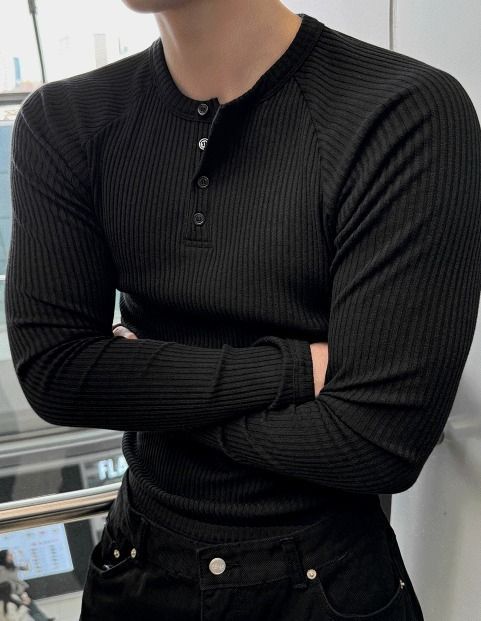 [COSYHARU公式]Henry neck muscle fit Raglan V-neck knitwear COSYHARU公式]Henry neck muscle fit Raglan V-neck knitwear