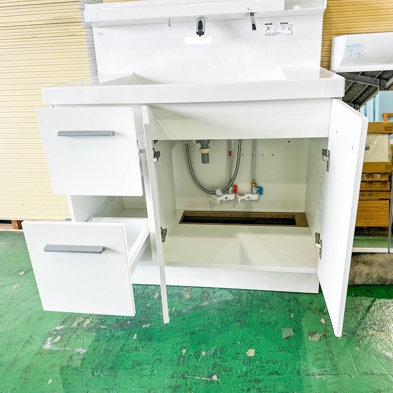 大幅値下げ！ 店頭引取り LIXIL 洗面化粧台 EVシリーズ W900 アウトレット品 爆安！