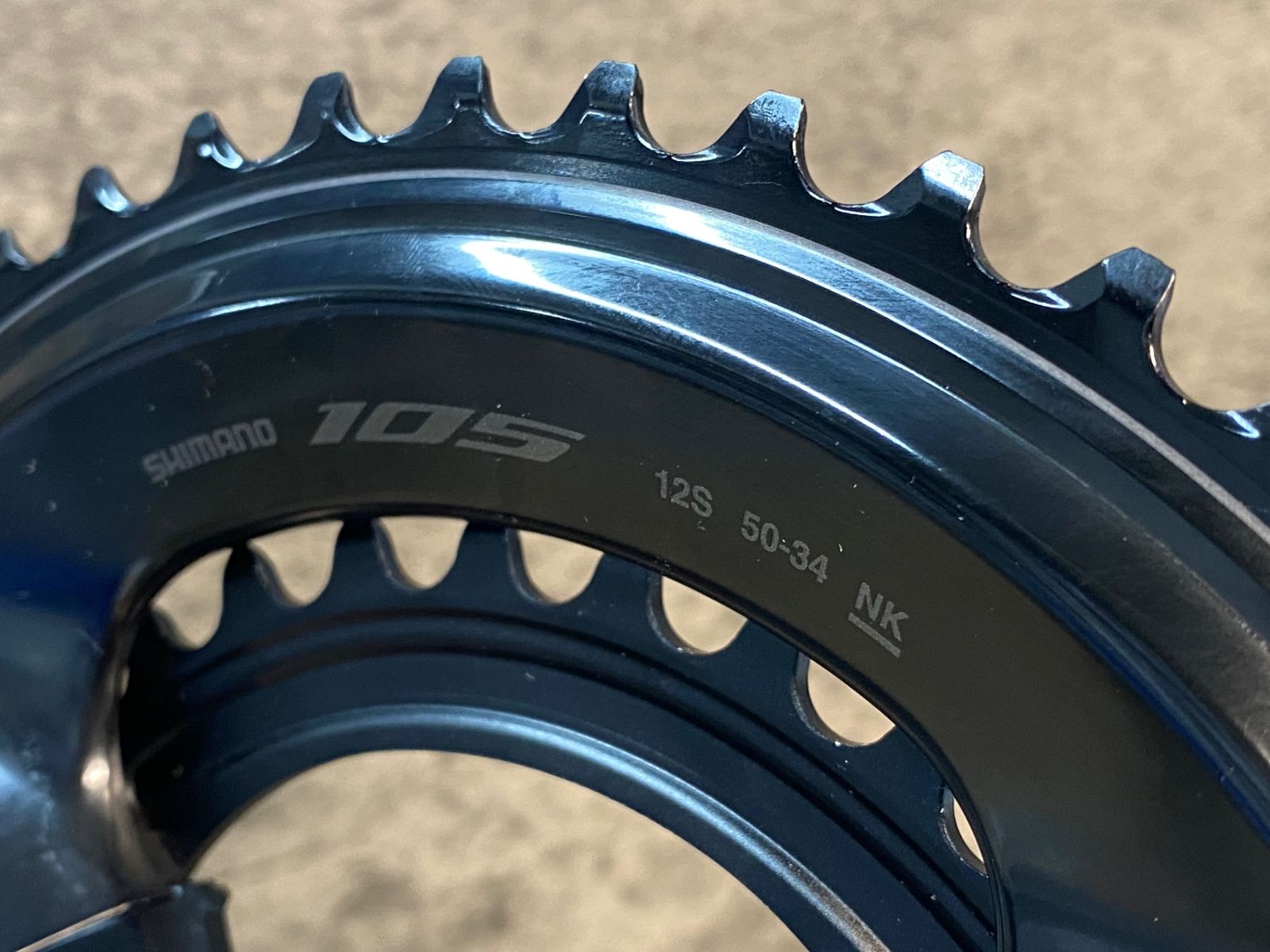 JC739 シマノ SHIMANO 105 FC-R7100 クランクセット 172.5mm 50