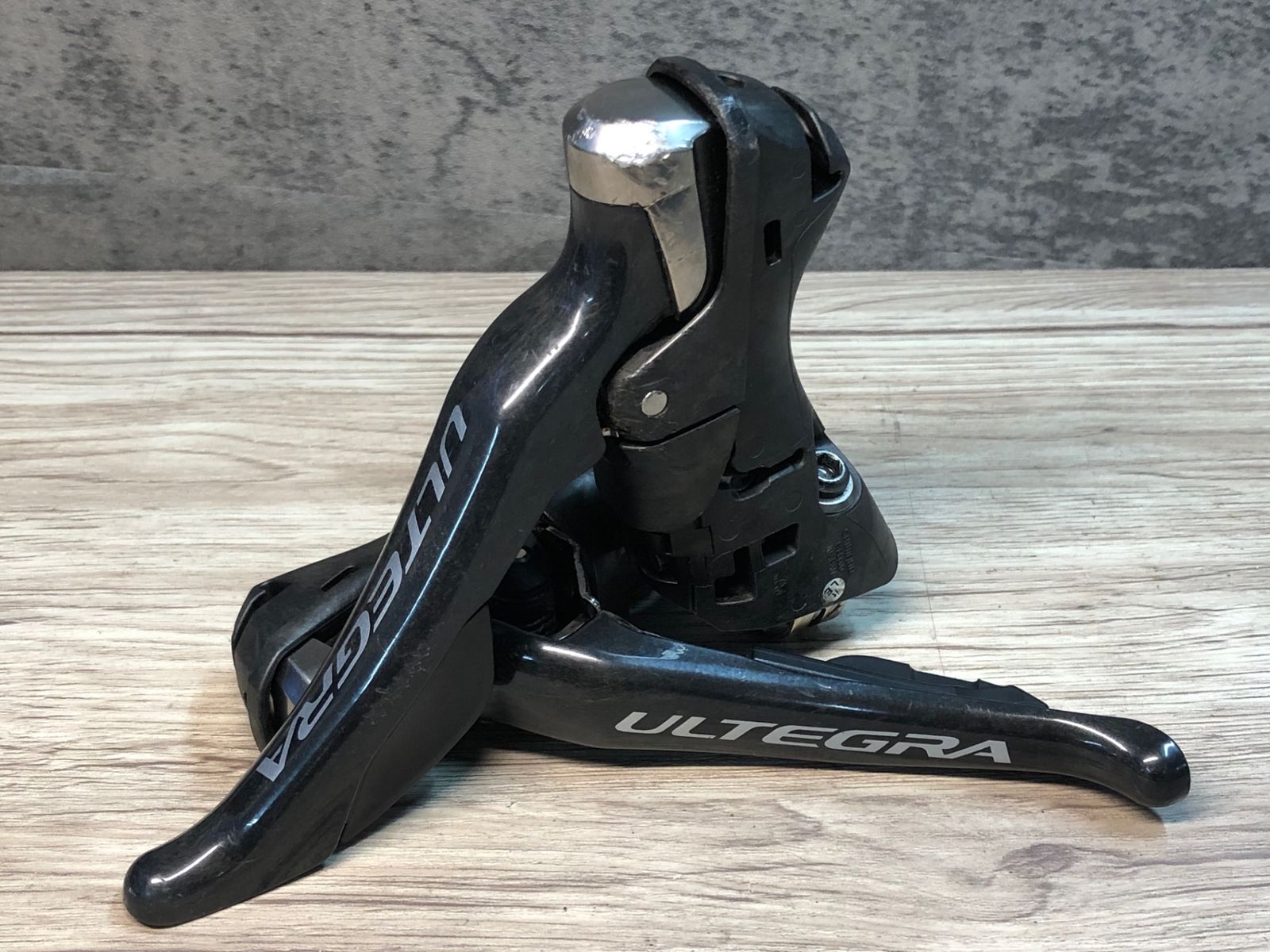 シマノ　アルテグラ　st-6800 ULTEGRA シフター付属品あり シマノ アルテグラ st-6800 ULTEGRA シフター付属品あり Shimano