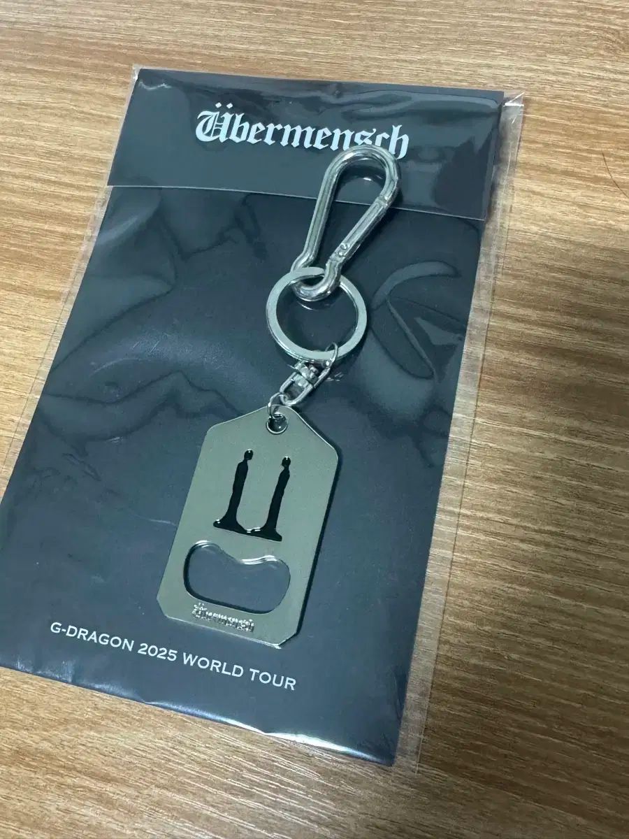 G-DRAGON 2025 WORLD TOUR キーホルダー G-DRAGON(ジードラゴン