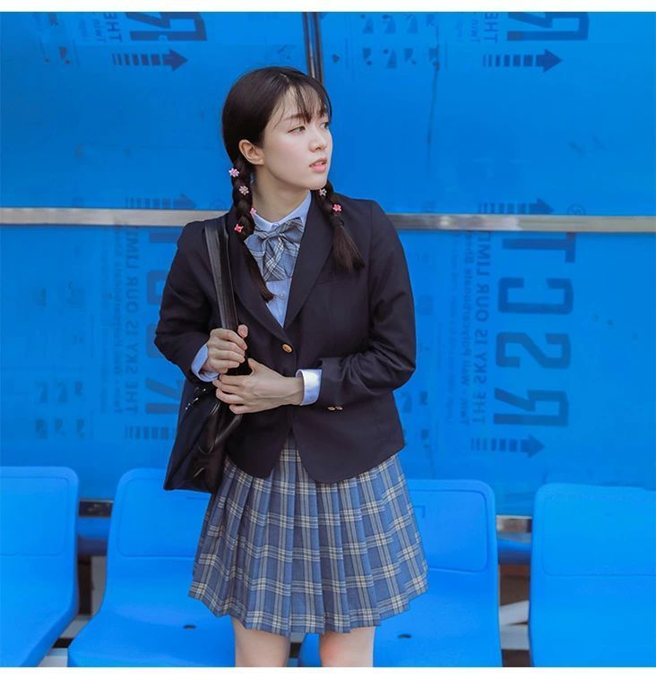 制服