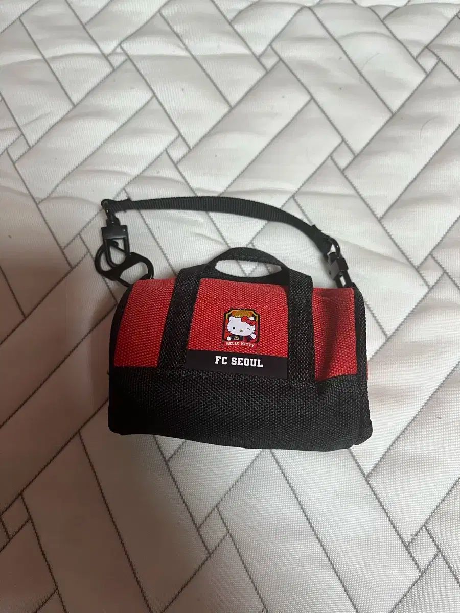 Fcソウル hello kitty(ハローキティ)バッグ キーホルダー hello kitty(ハローキティ) バッジ 出品