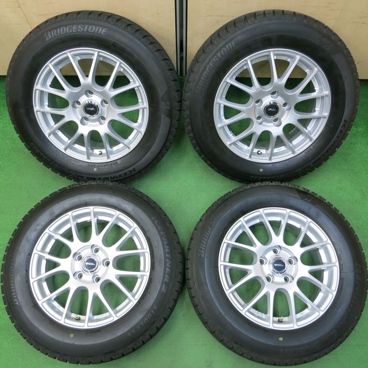 *送料無料* バリ溝！21年！キレイ！9.5分スタッドレス 205/65R16 ブリヂストン アイスパートナー2 TOPRUN トップラン 16インチ PCD114.3/5H4041802イス
