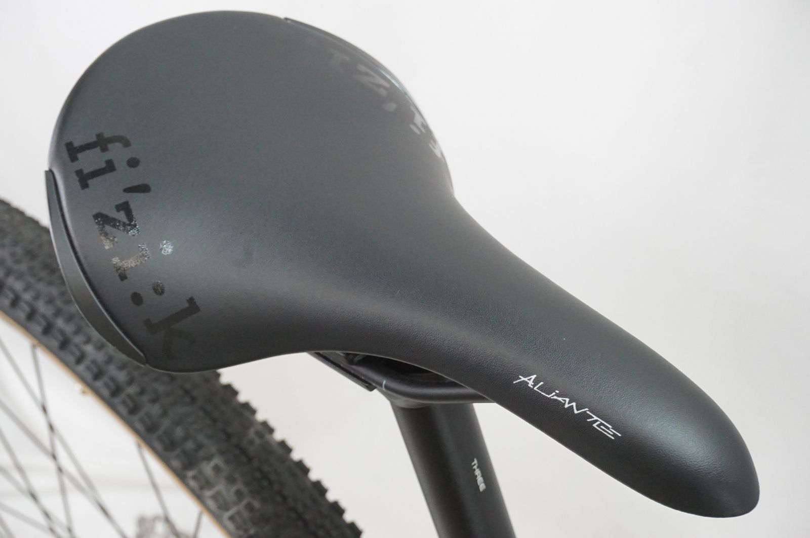 2025年モデル グラベルロードバイク