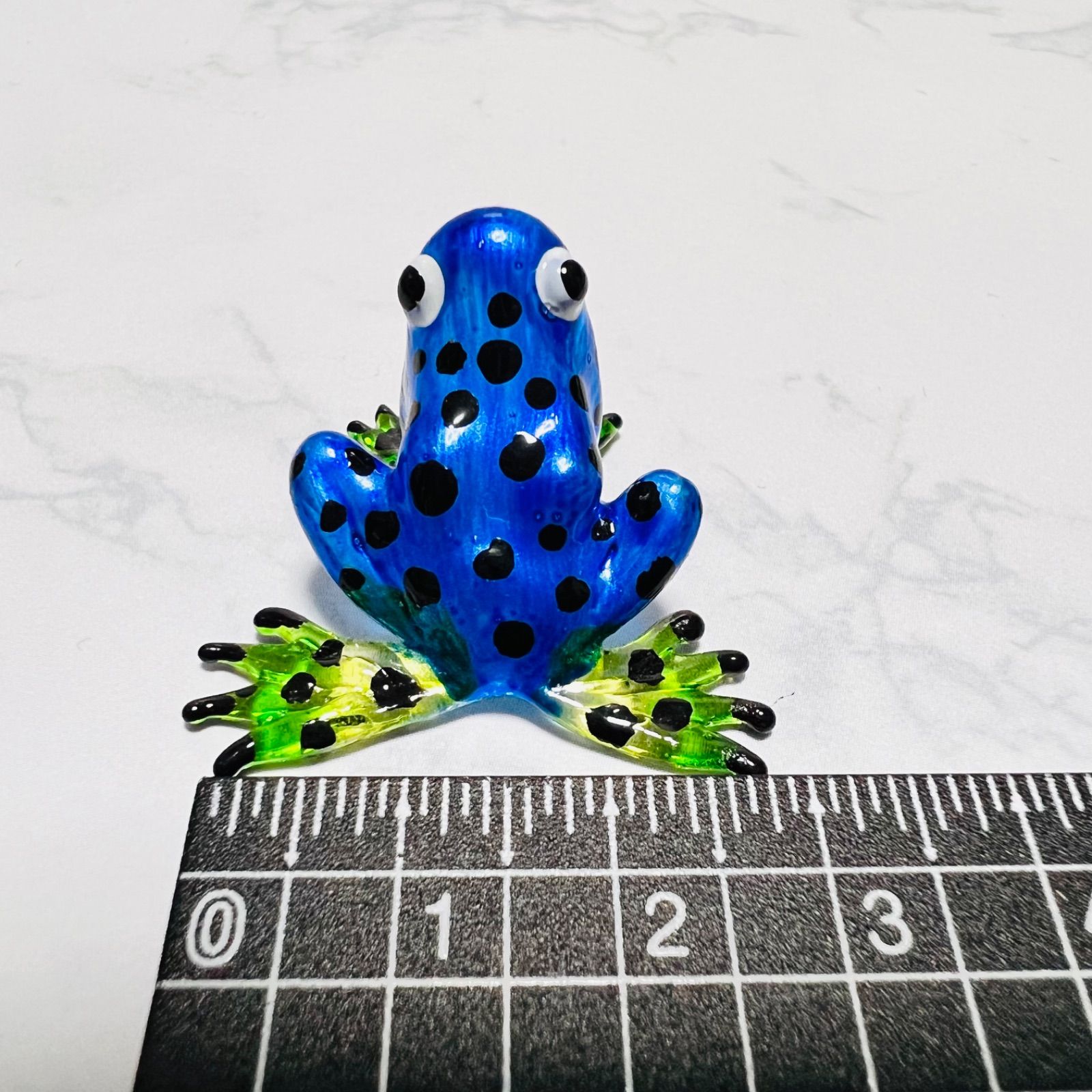 海外インポート ガラス製 カエルの置物 メタリックブルー - メルカリ