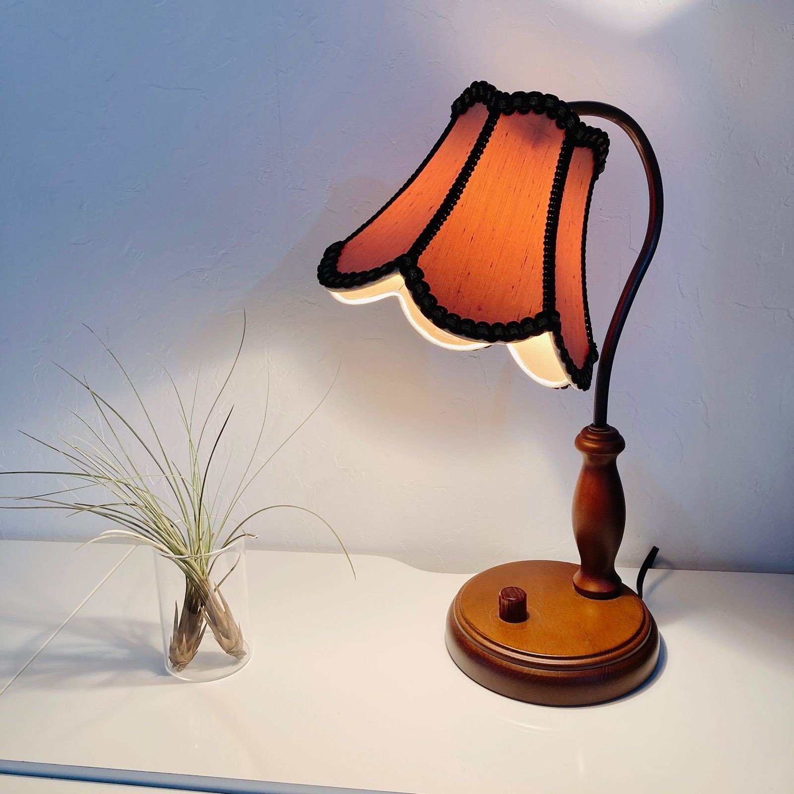 アンティーク 木製 ランプ 昭和 レトロ 卓上 置物 洋風 オブジェ