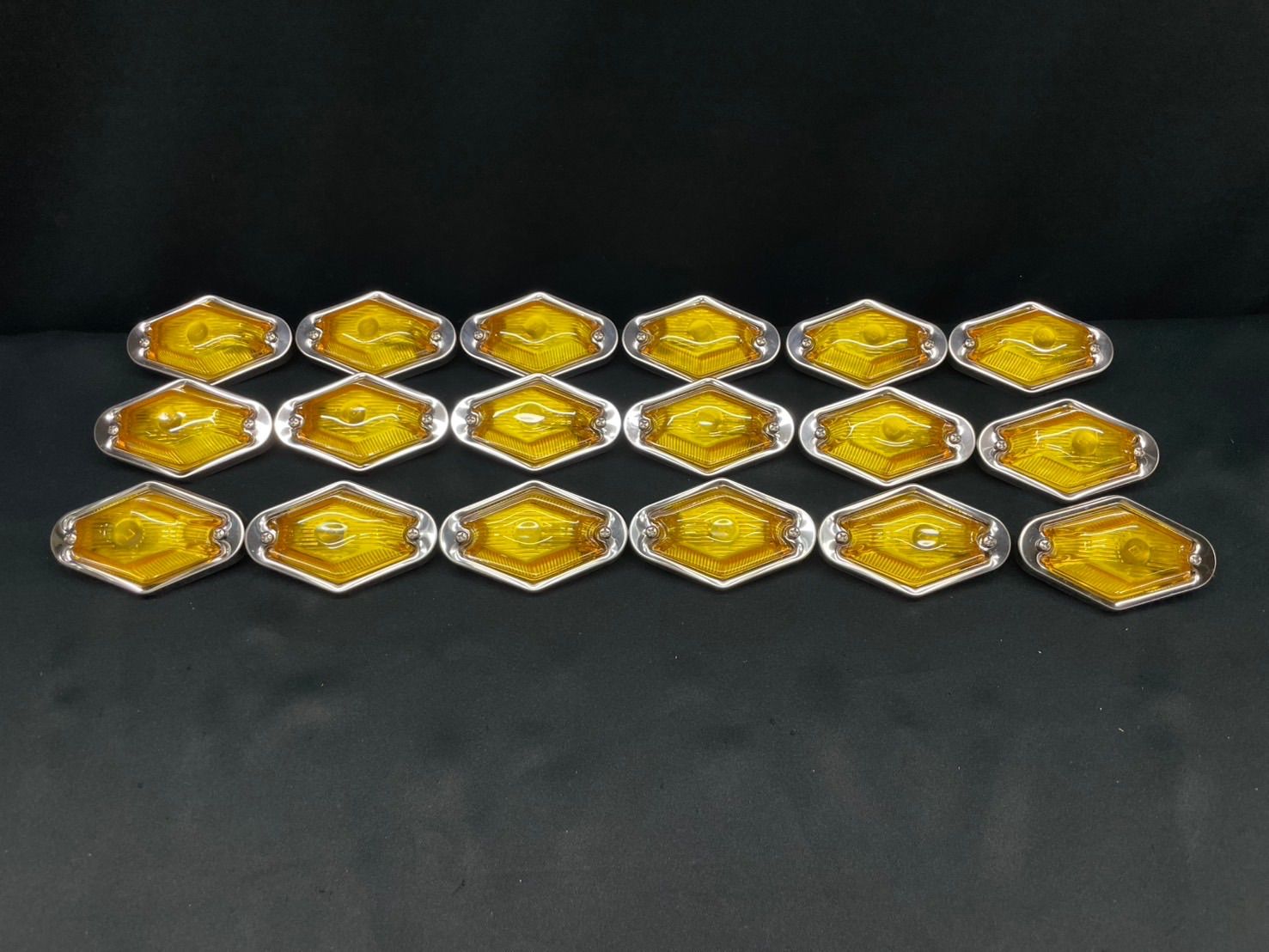 S84 菱形マーカーランプ イエロー 18個 黄色 ひし形マーカー IS 板橋