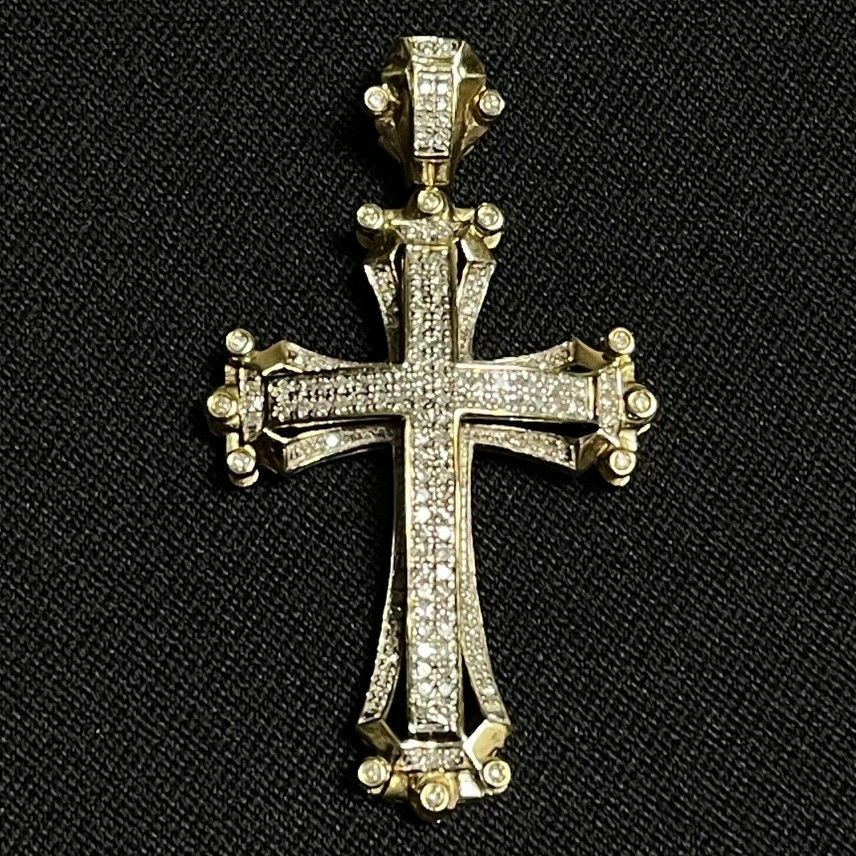 アヴァランチ　ダイヤモンド 10K イエローゴールド　クロス 　ペンダントヘッド アヴァランチ ダイヤモンド 10K イエローゴールド クロス ペンダント