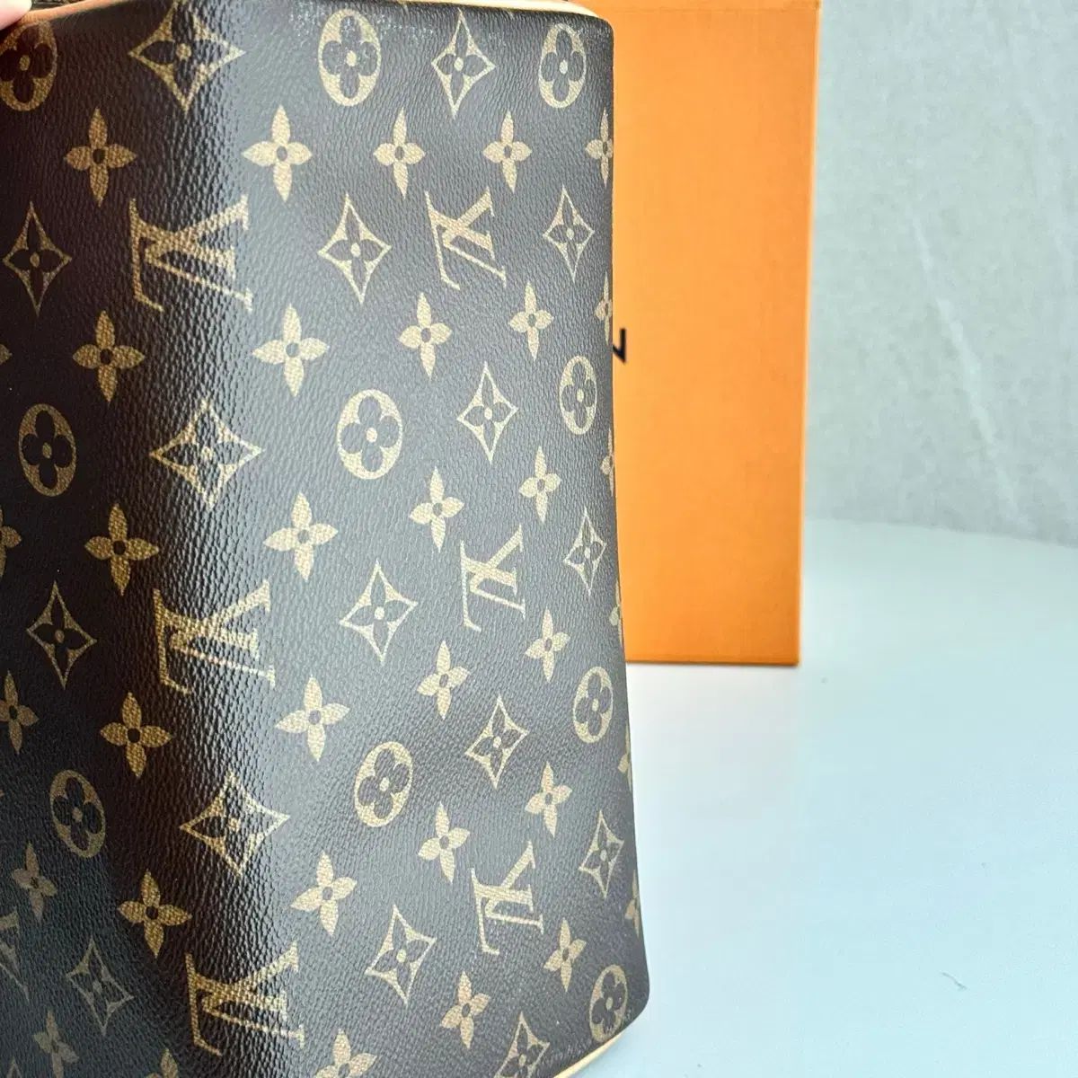 Vuitton ルイヴィトン