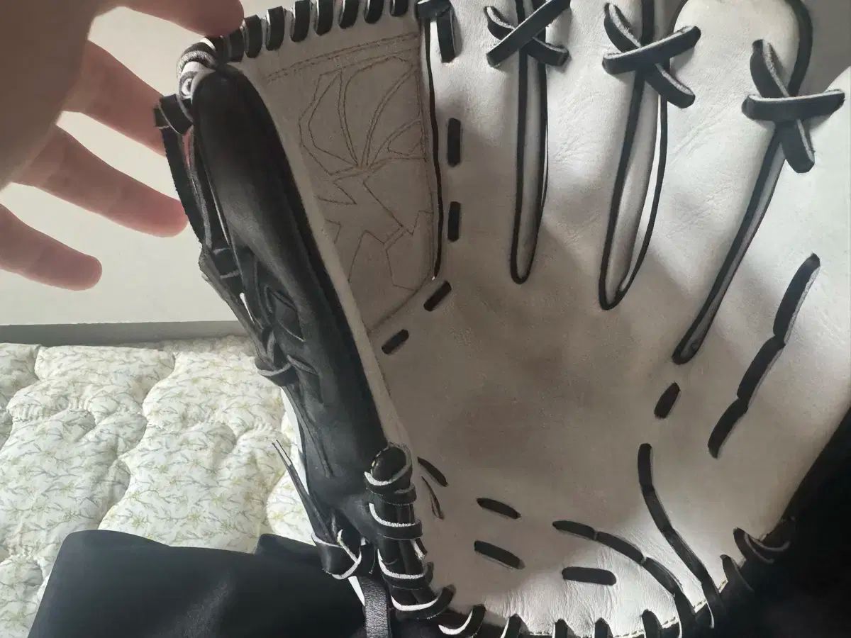 ユニ 金 廣鉉 キム グァンヒョン 品 グローブ つじ ない 製品 販売