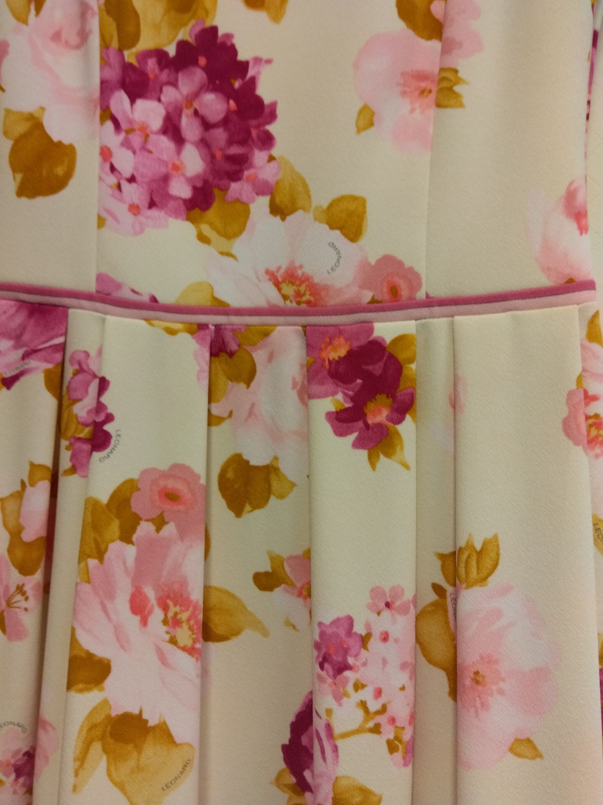 M28 レオナール LEONARD 花柄 ノースリーブ ワンピース 38サイズ 上品