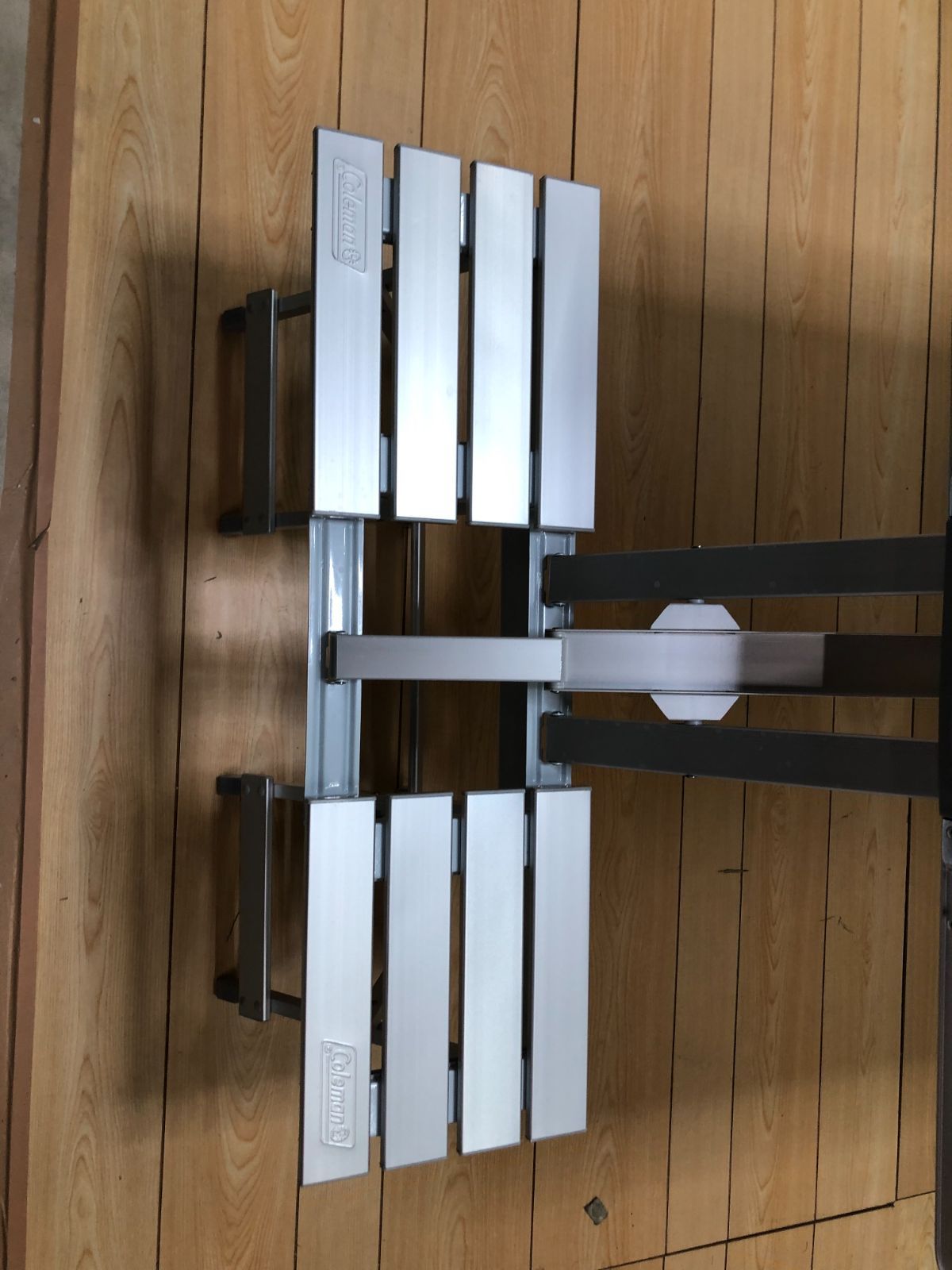 COLEMAN/コールマン 折りたたみ式 アルミピクニックテーブル 170-5564 オールアルミ製 チェア一体型 パラソル穴付 