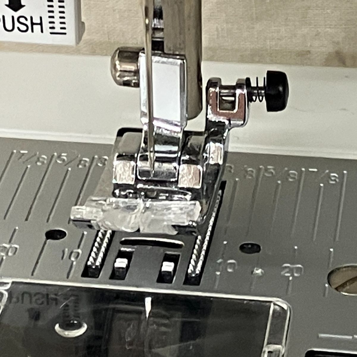 フットペダルつき