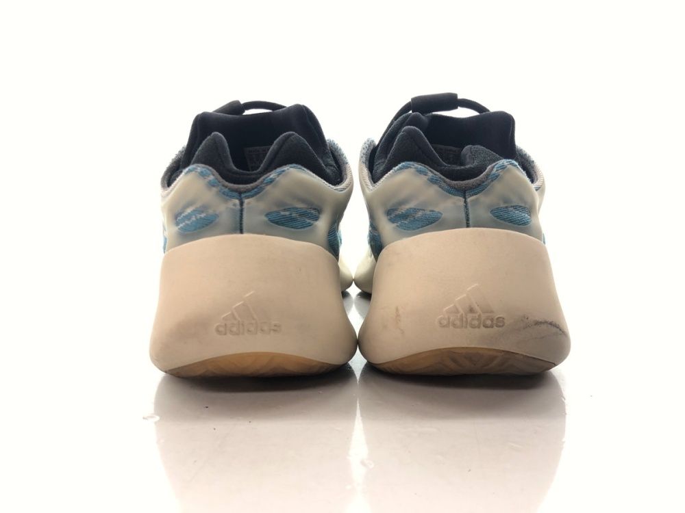 アディダス adidas 21年製 YEEZY 700 V3 KYANITE イージー カイヤ 