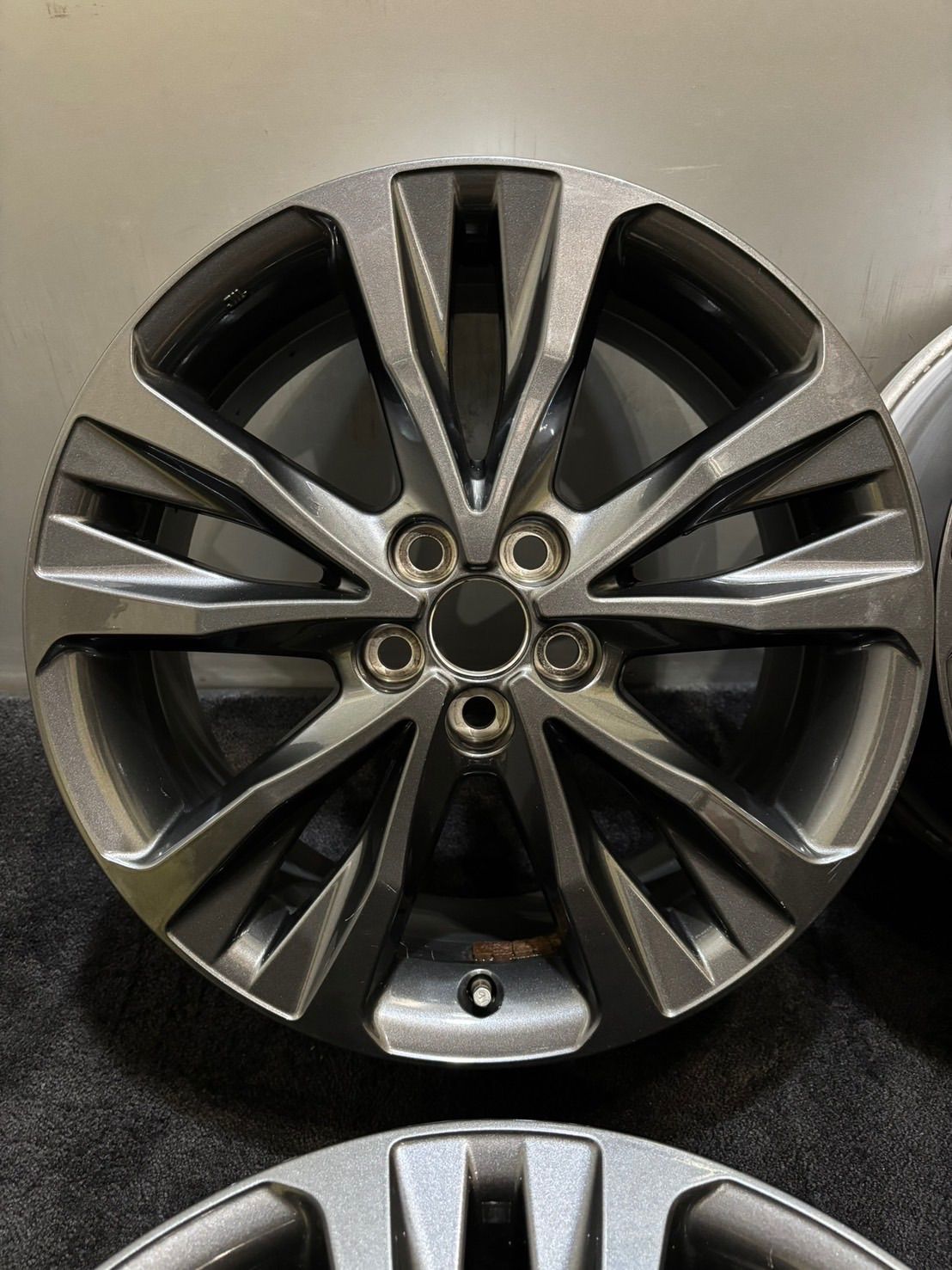 トヨタ カローラツーリングW×B純正ホイール4本 トヨタ カローラツーリングW×B純正ホイール4本