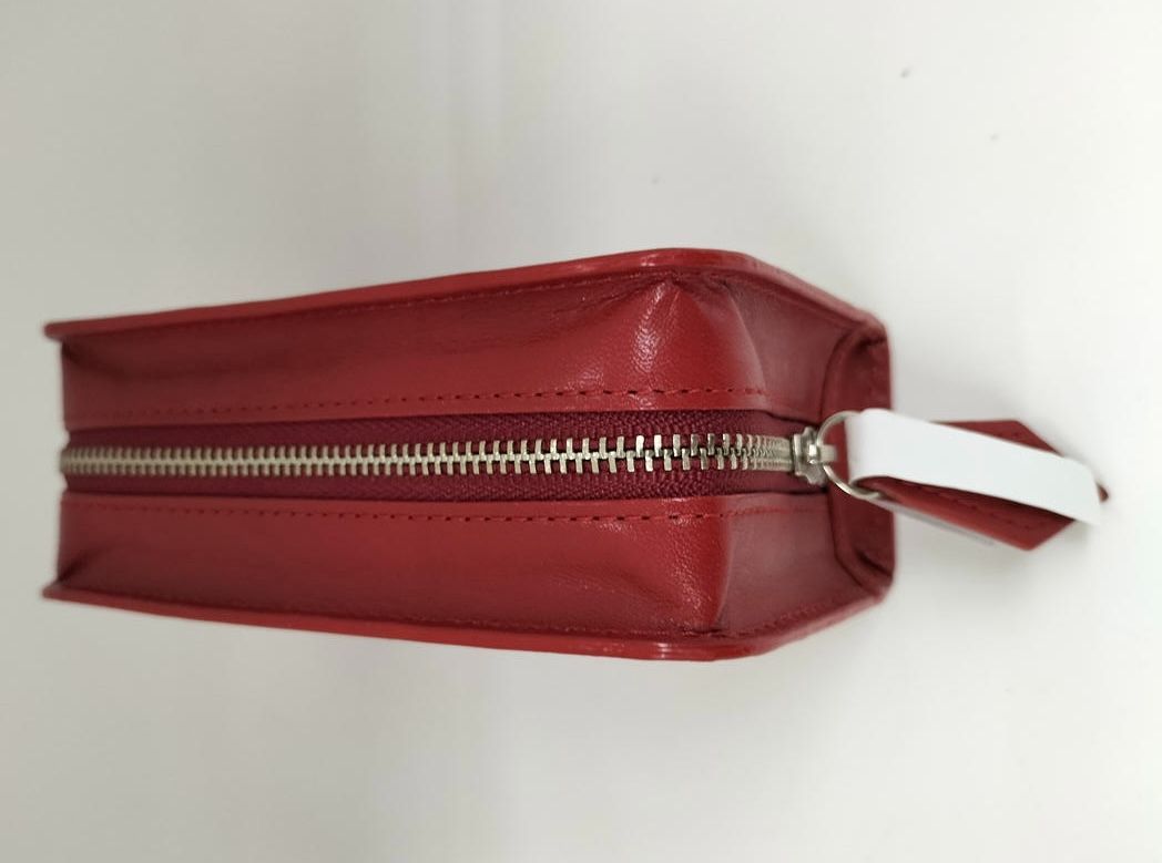 クラッチバッグ ヴィヴィアン