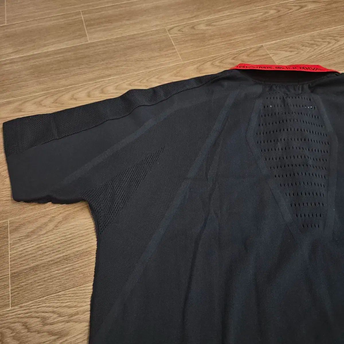 ブラック|レッド