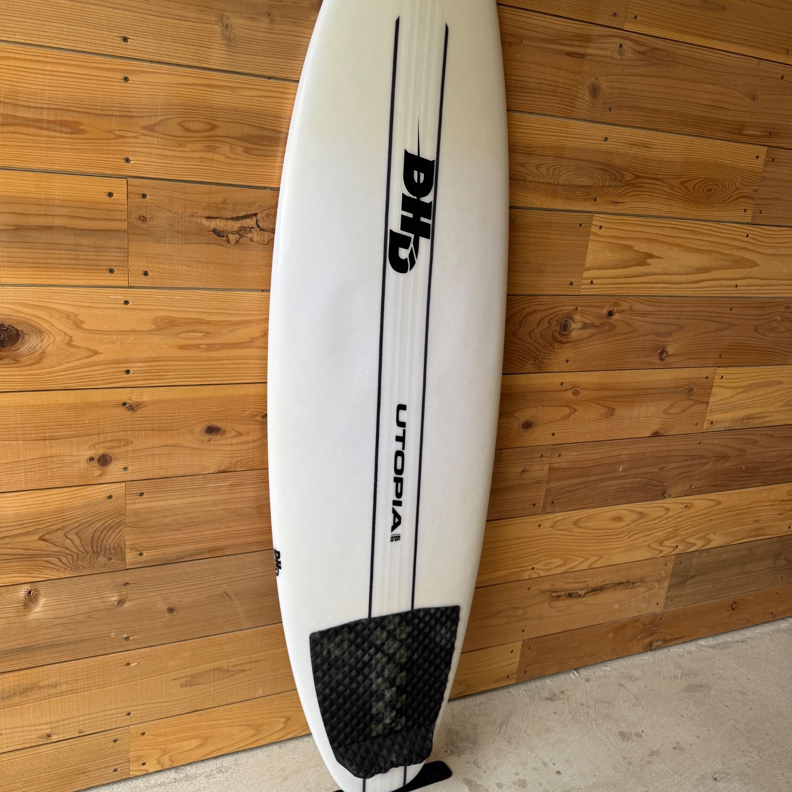 【極美品】DHD UTOPIA 5'10フルカーボン ダークアーツ ユートピア UTOPIA – DHD SURF JAPAN