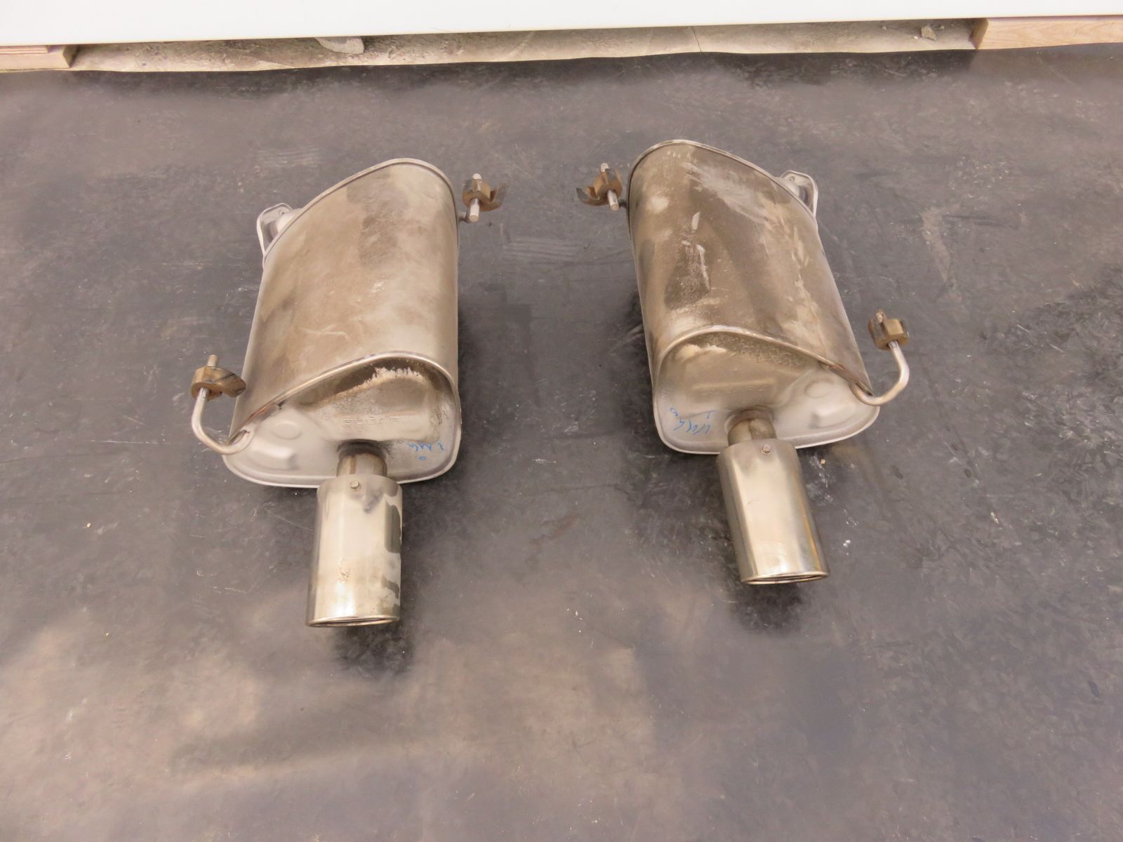 スバルレヴォーグ！VM4 VMGオリジナルストレートマフラー！リアピース