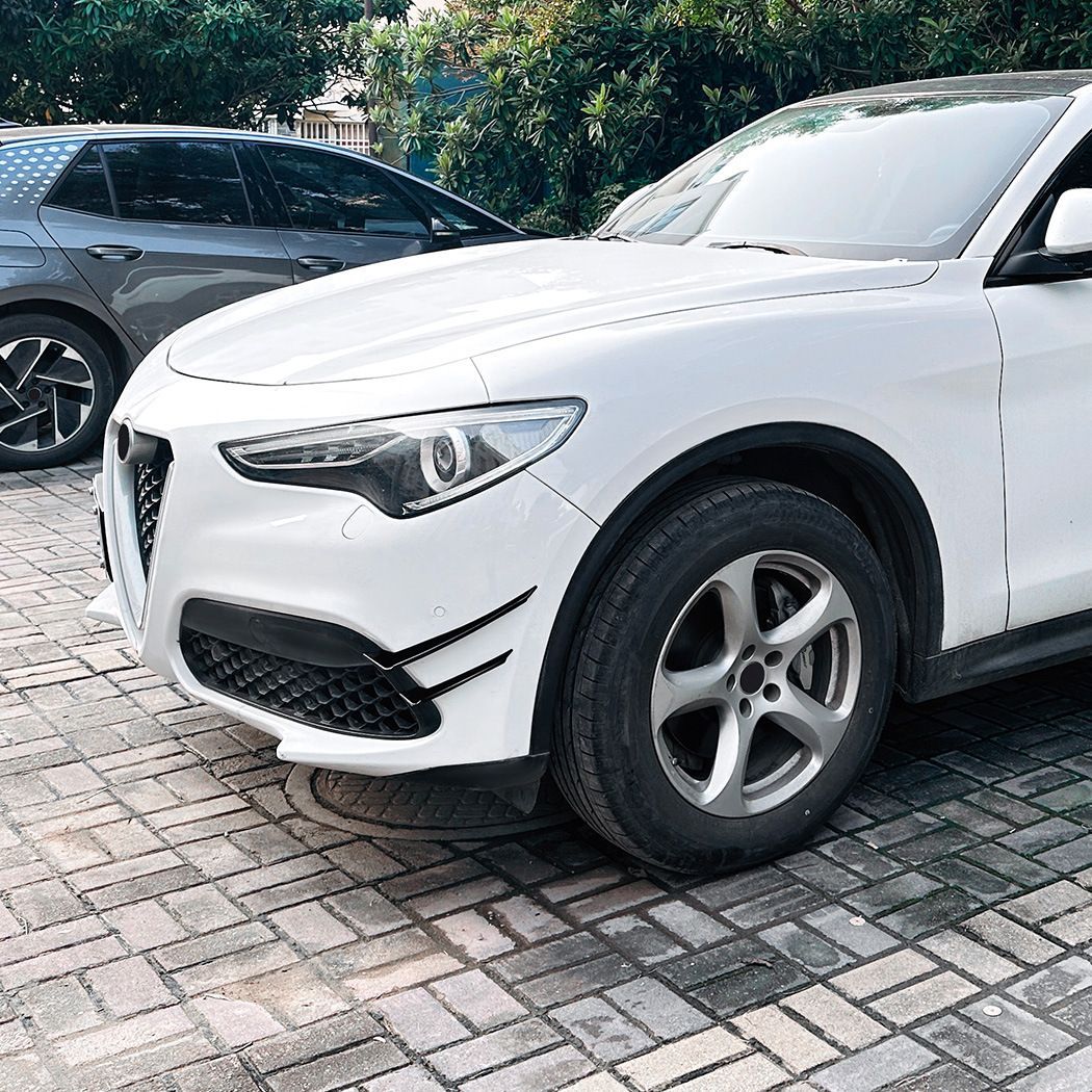 送料無料 Alfa Romeo ステルヴィオ 2017年以降対応 フロントバンパーダクトカバー ABS製（ピアノブラック）/5.25