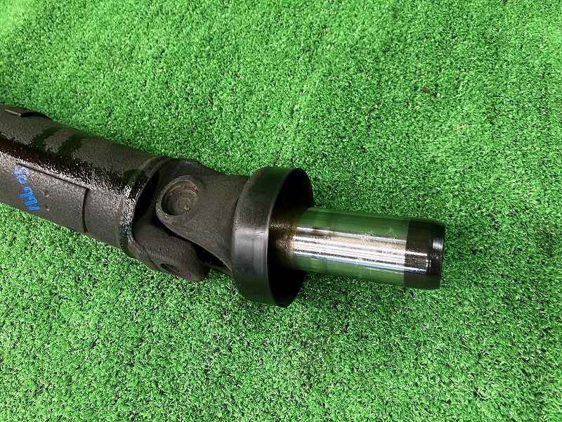 イスト NCP65 リアプロペラシャフト F アクア 4WD 37100-52070 057