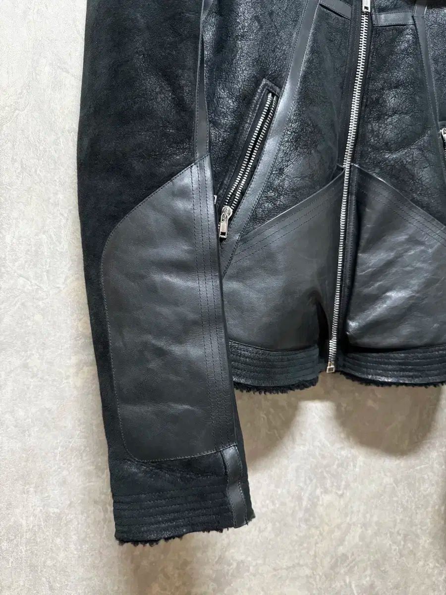 46 ／ Rick Owens(リックオウエンス) ハイネック ムートン