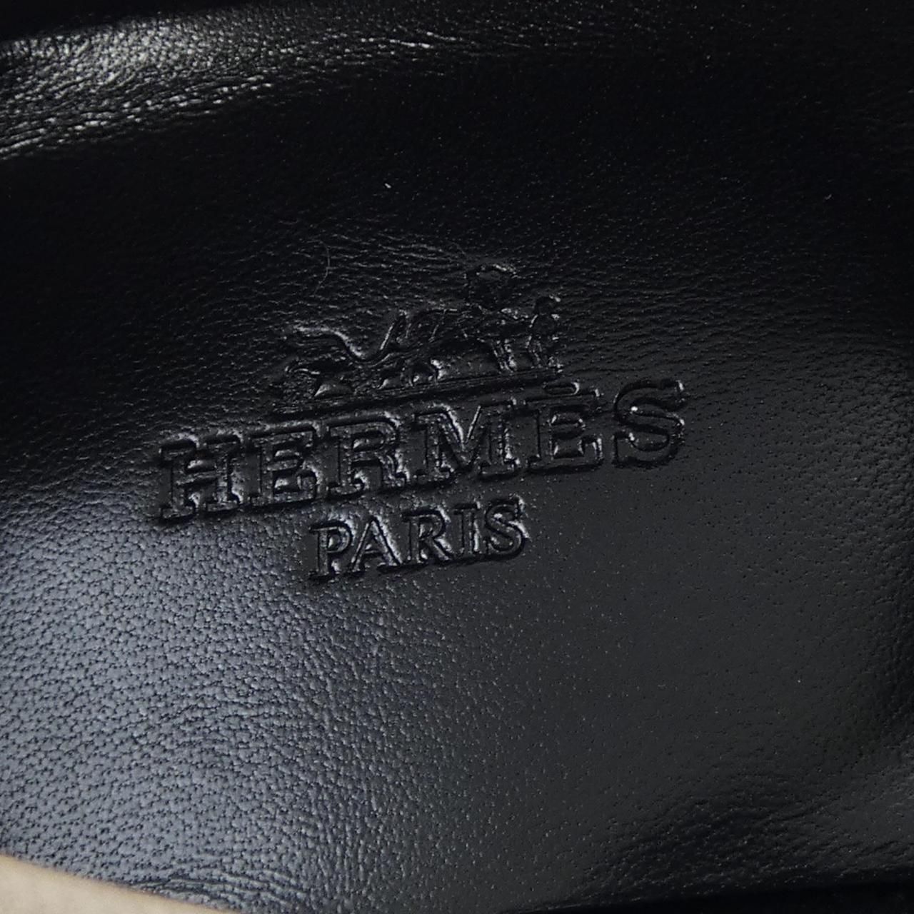 232136Z シューズ