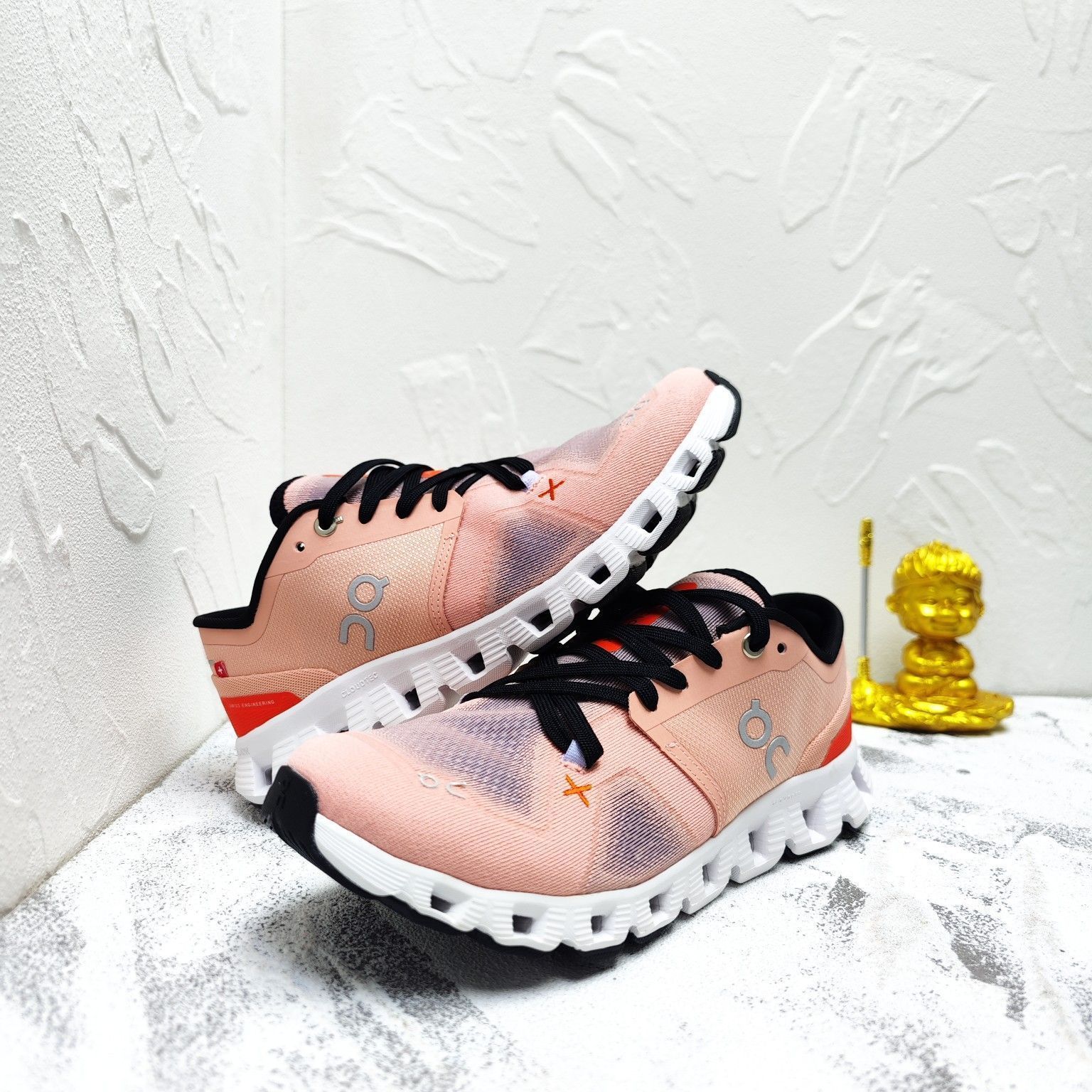 On Cloud X3 Sneakers オン クラウドX3 ジョギング スポーツ トレーニング ランニングシューズ メンズ レディース スニーカー タウンユース ピンク