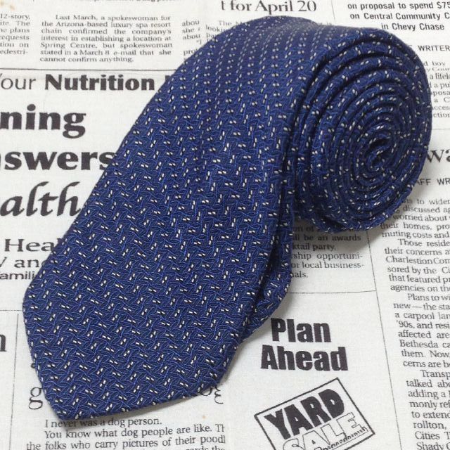 美品 Brioni ブリオーニ シルクネクタイ ブルー イタリア製 新品 Brioni ブリオーニ ネクタイ シルク 美品 Brioni ブリオーニ