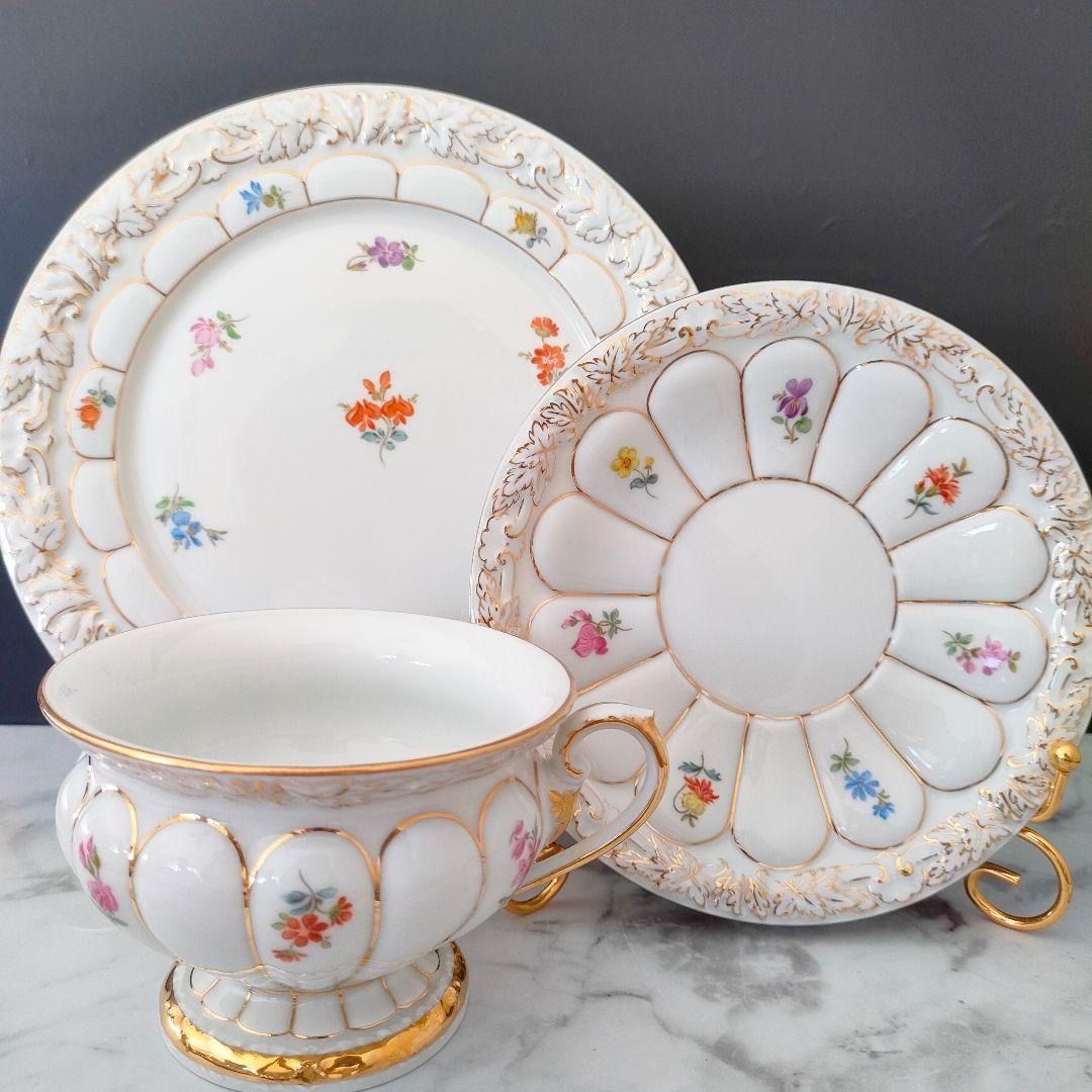 希少品☆マイセン 宮廷の小花 Xフォーム トリオ 散らし小花 カップ